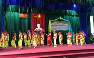 TRƯỜNG TIỂU HỌC KỲ THỊNH 2 TỔ CHỨC THÀNH CÔNG LIÊN HOAN VĂN NGHỆ CHÀO MỪNG 30/4