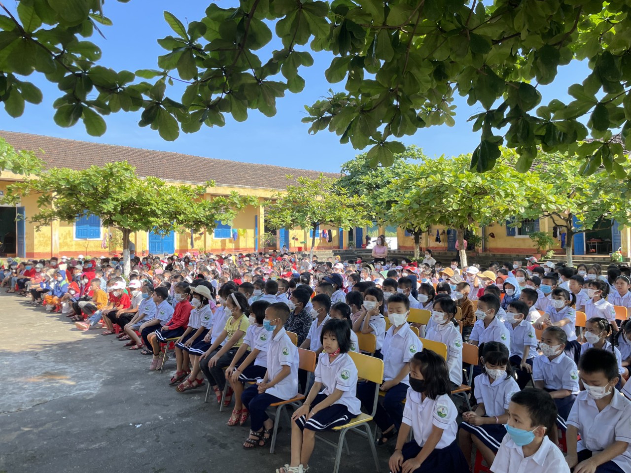 Đuối nước HS theo dõi