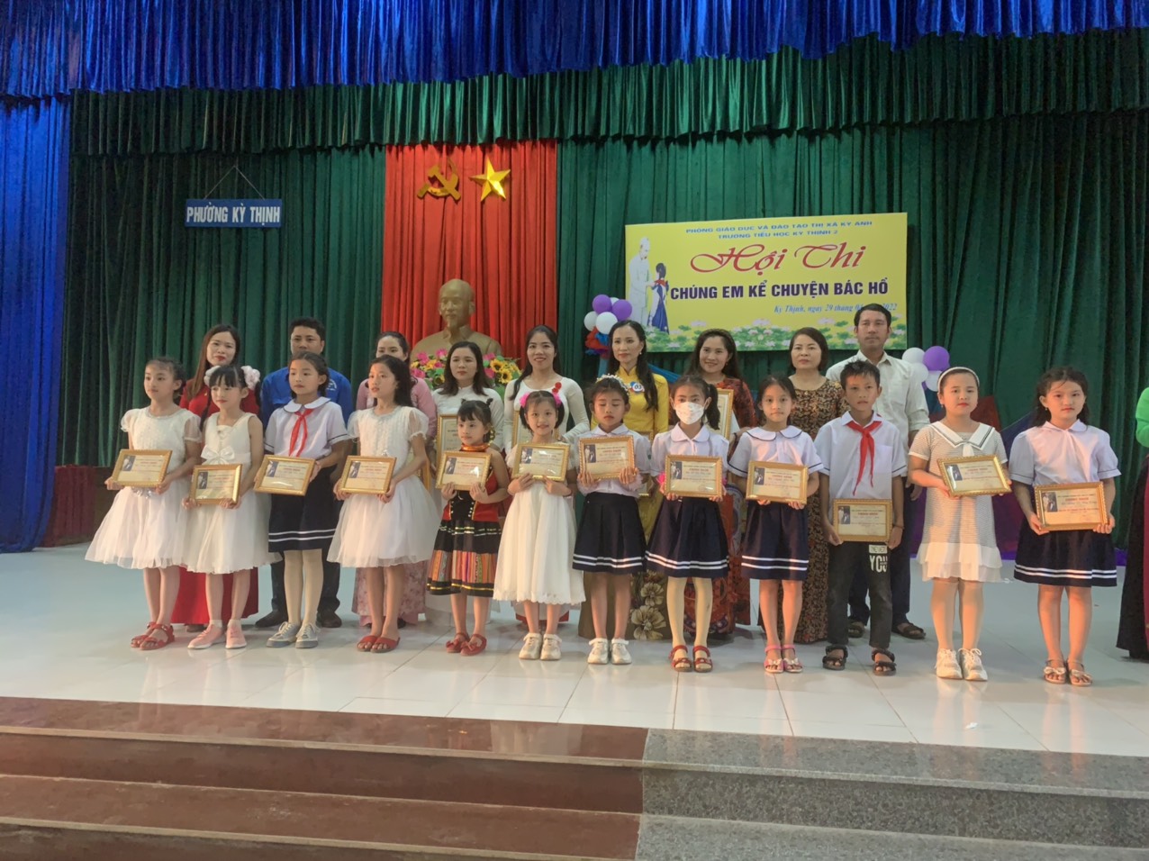 KC BÁC HỒ LỄ TRAO GIẢI