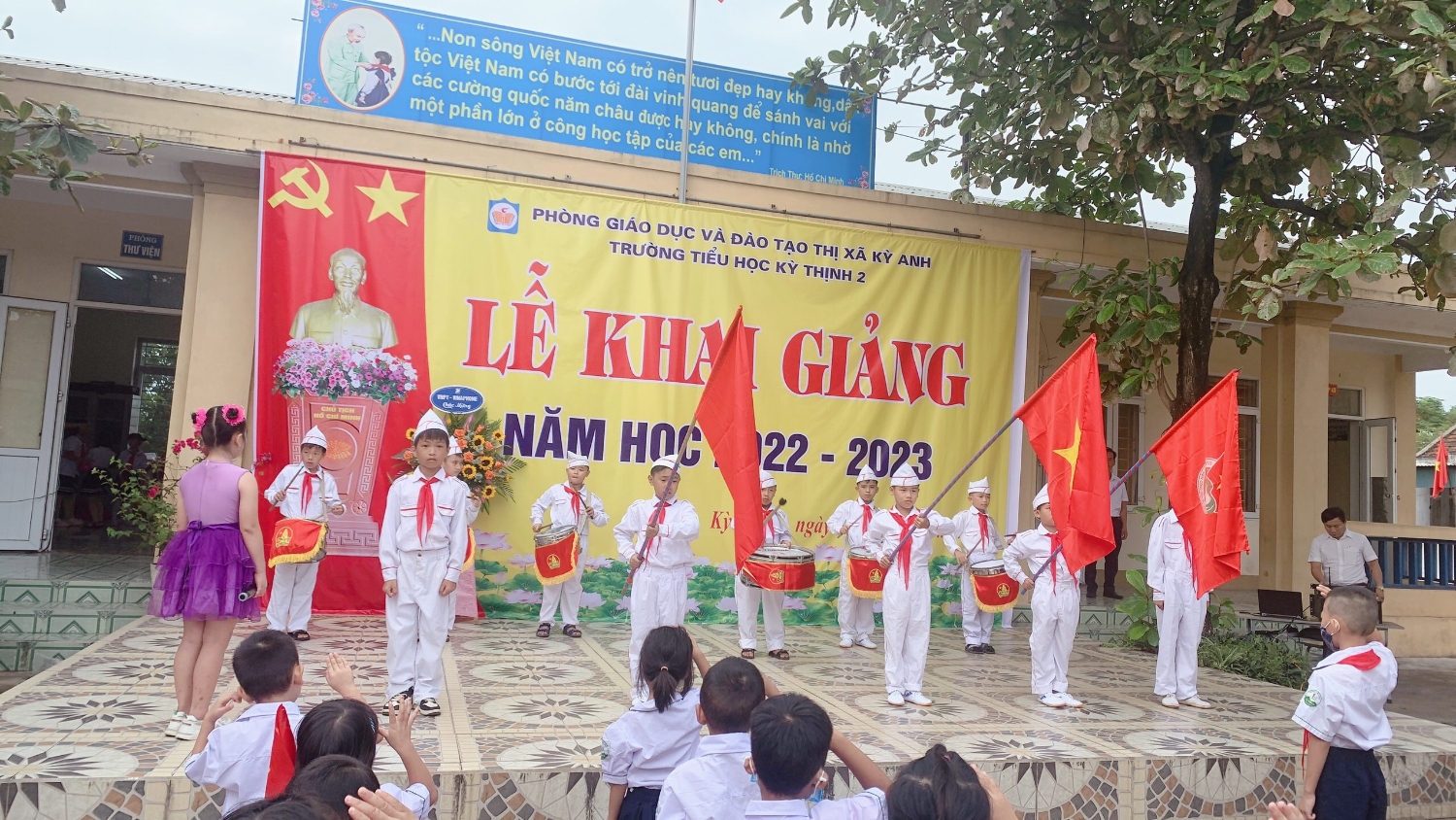 Ảnh khai giảng nghi lễ chào cờ