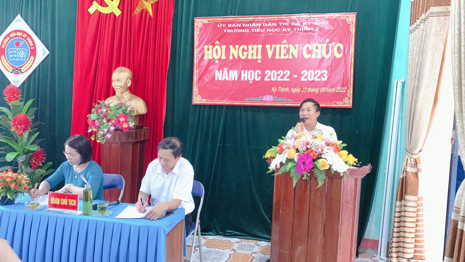 Hội nghị nam