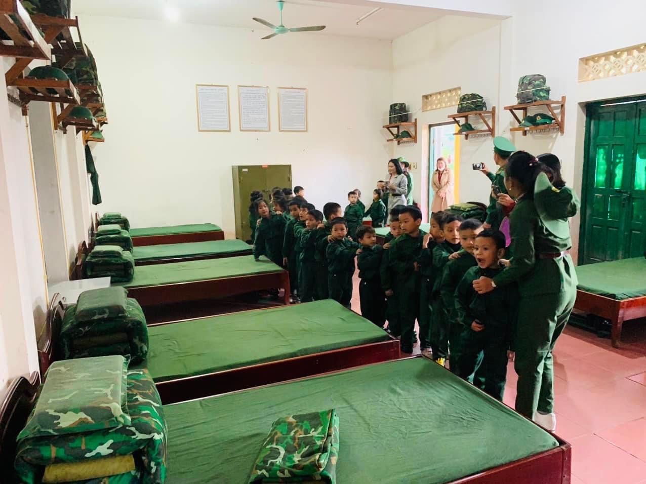 ẢNH HĐTN BIÊN PHÒNG 10