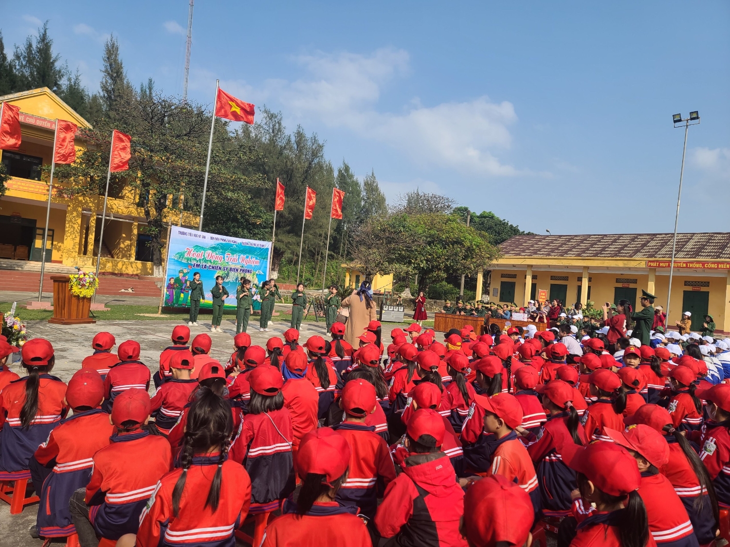 Ảnh HĐTN BIÊN PHÒNG 4