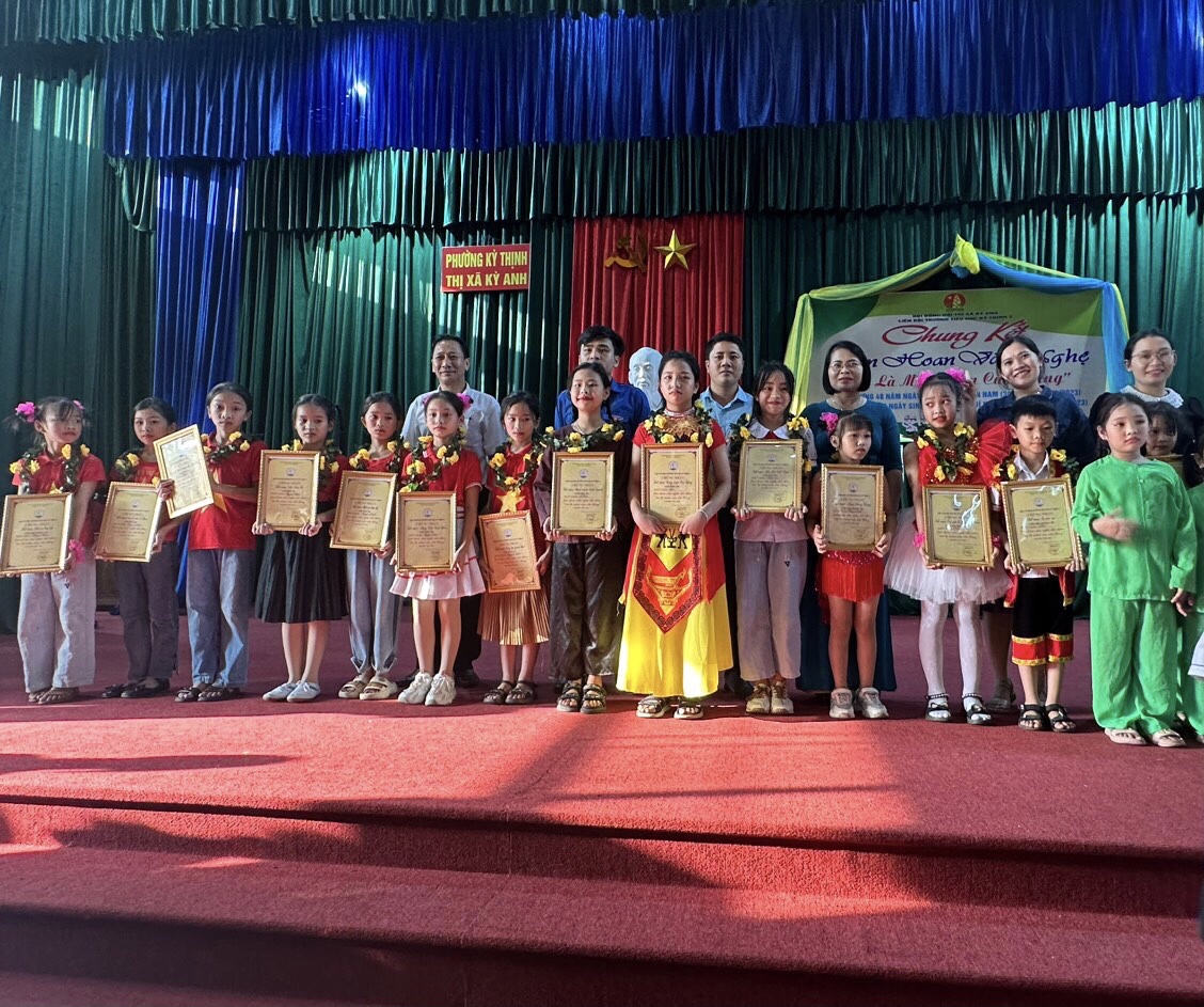 VN 30 4 TOÀN CẢNH