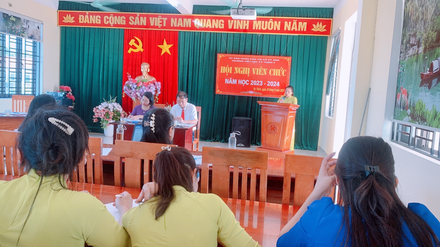A HN tham luận Dương