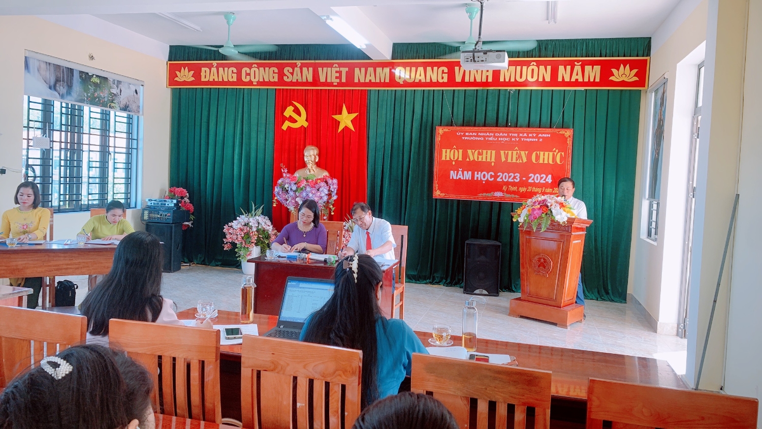 A HNVC Thầy Nam