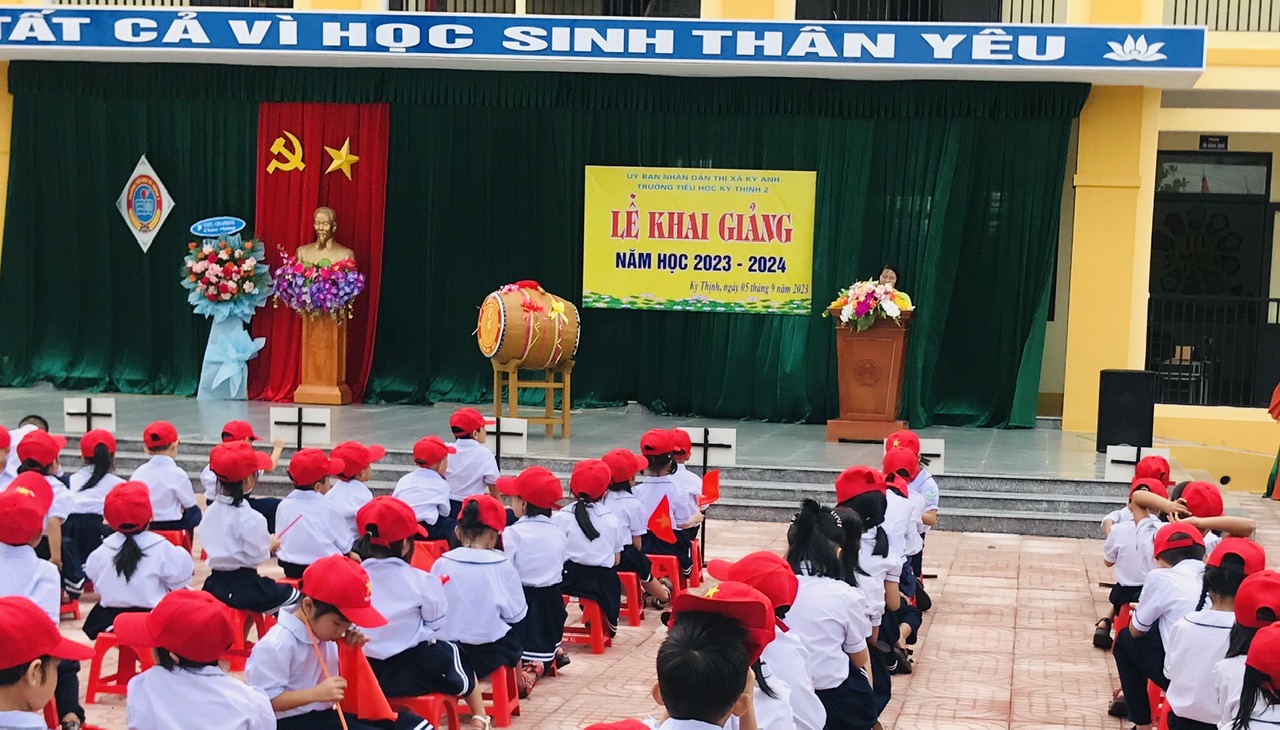 Ảnh Diễn văn khai giảng