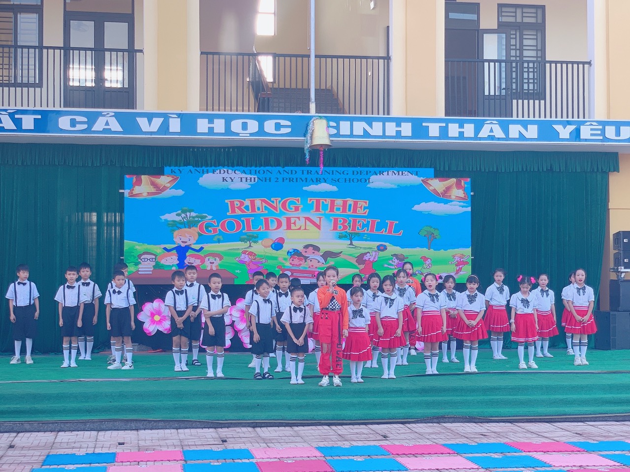 z4953739686898 c82a74ac44f440f4156c0e6907645124