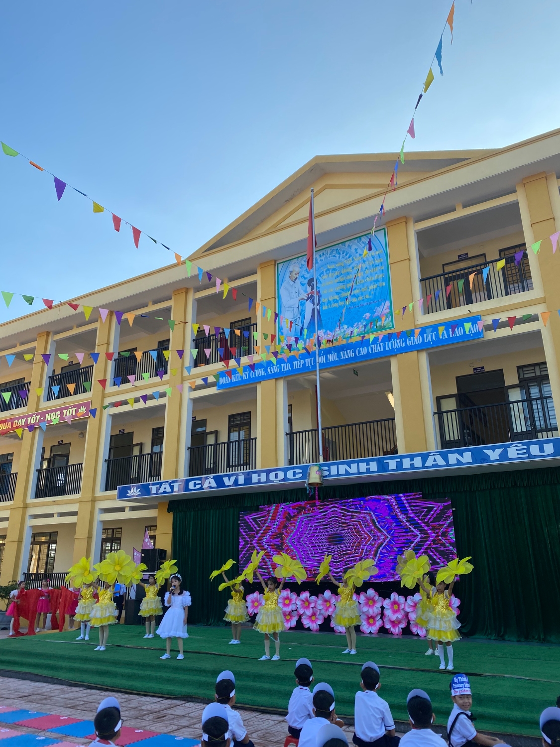 z4953752612573 b3f293ae73b6d59e20c95f8db231a4da