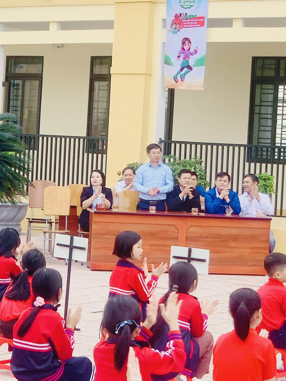 A 1 KUN ĐẠI BIỂU