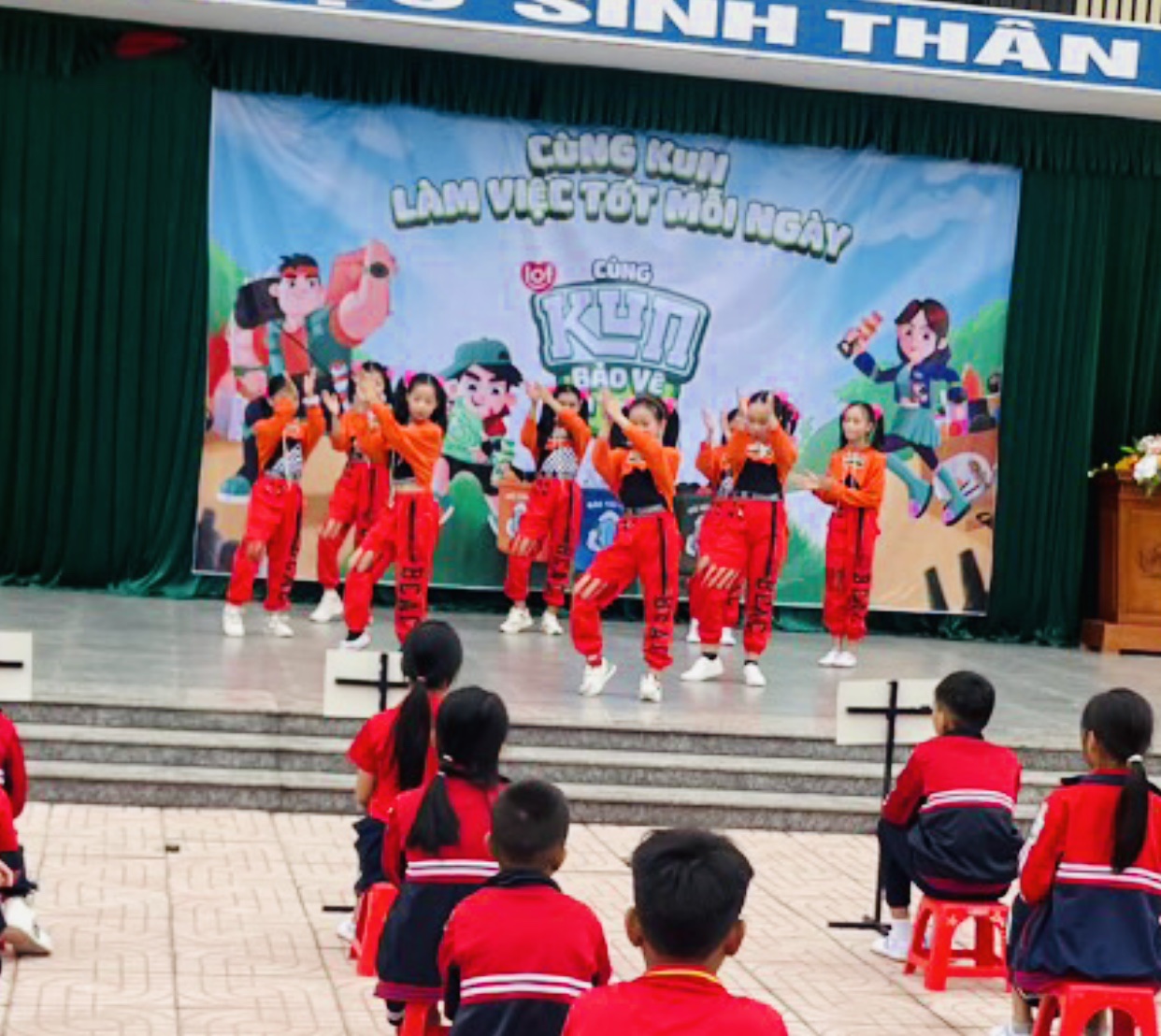 A 1 KUN VĂN NGHỆ 2