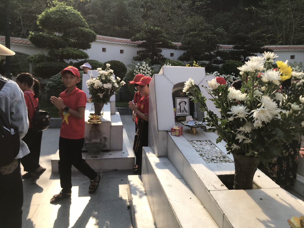 DÂNG HƯƠNG 10 KHU MỘ 3