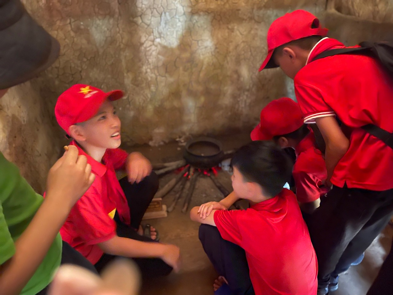 Quê Nội bếp lửa