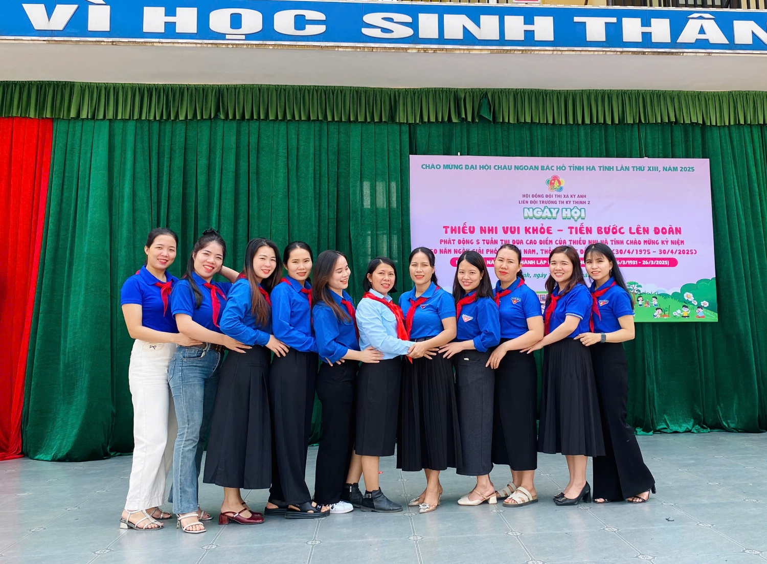 A5 Ảnh đoàn viên