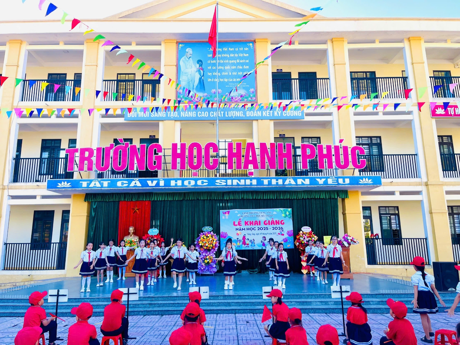 MHST SÂN KHẤU