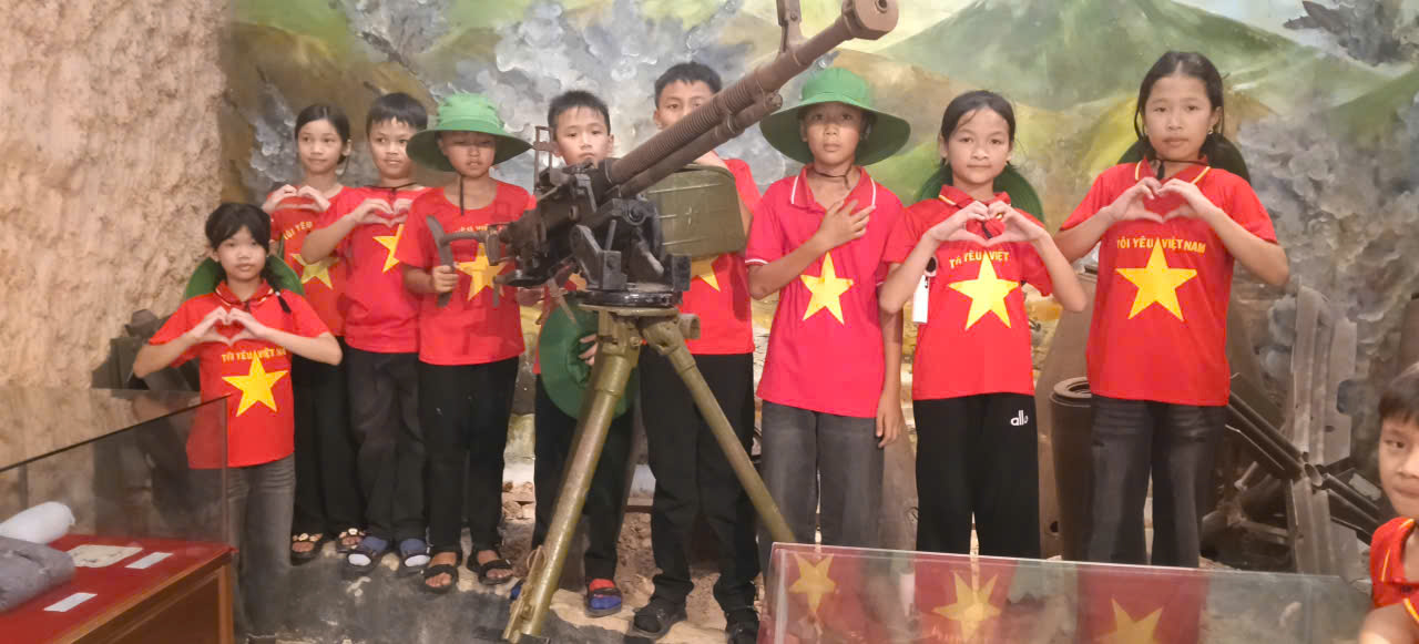 KHU DI TÍCH NGÃ BA ĐỒNG LỘC