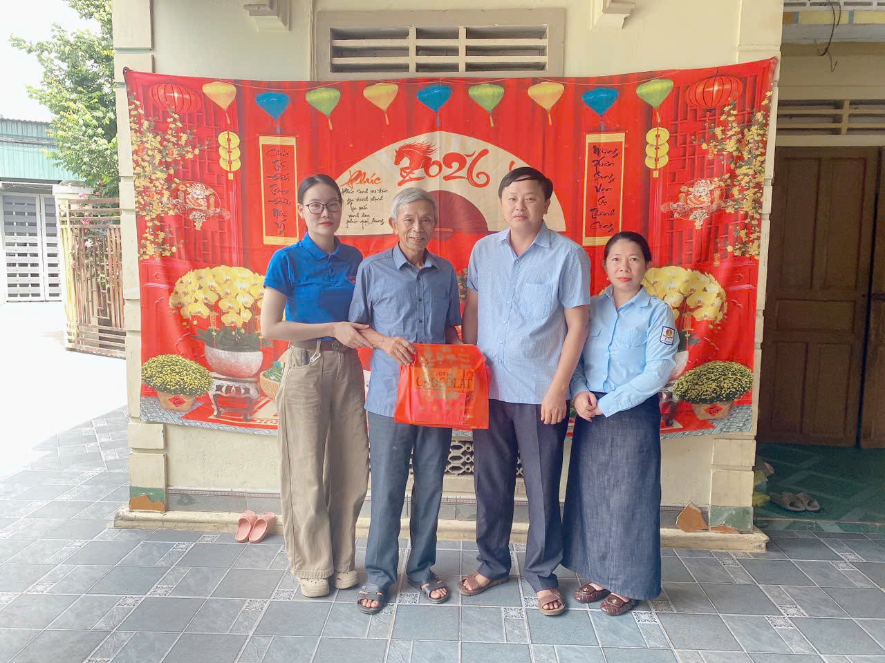 BỐ CÔ PHƯƠNG
